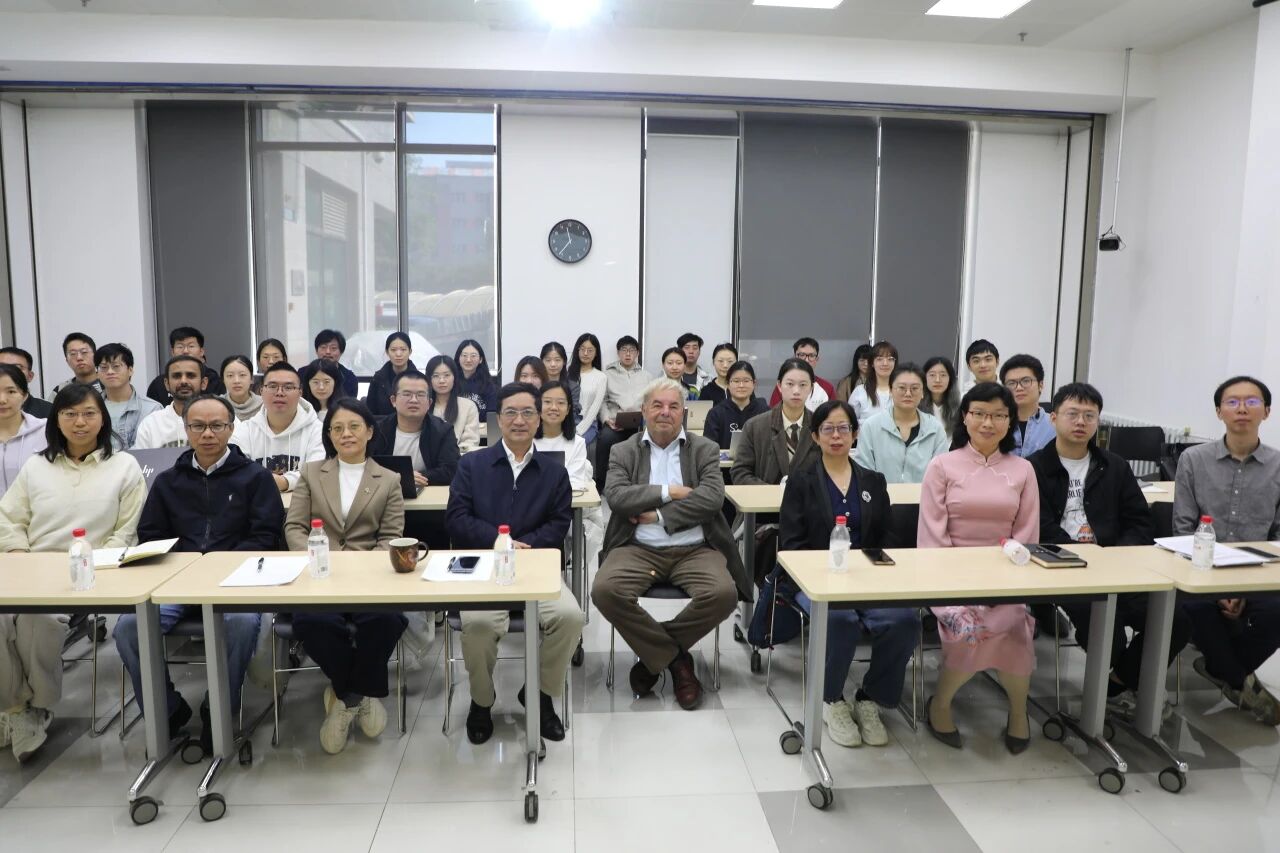 微信图片_2025-10-18_202714_087.jpg