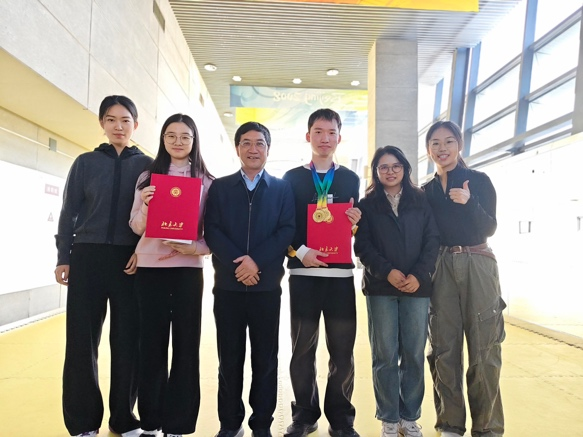微信图片_2025-12-10_100345_242.png
